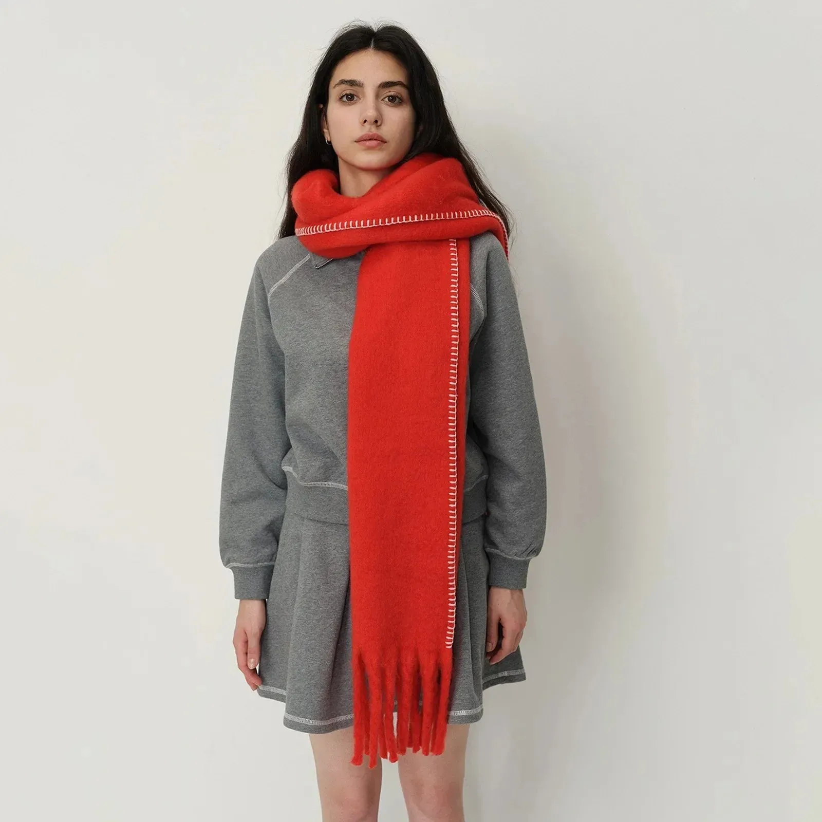 Elegant Minimalist Imitation Cashmere Overlock Scarf